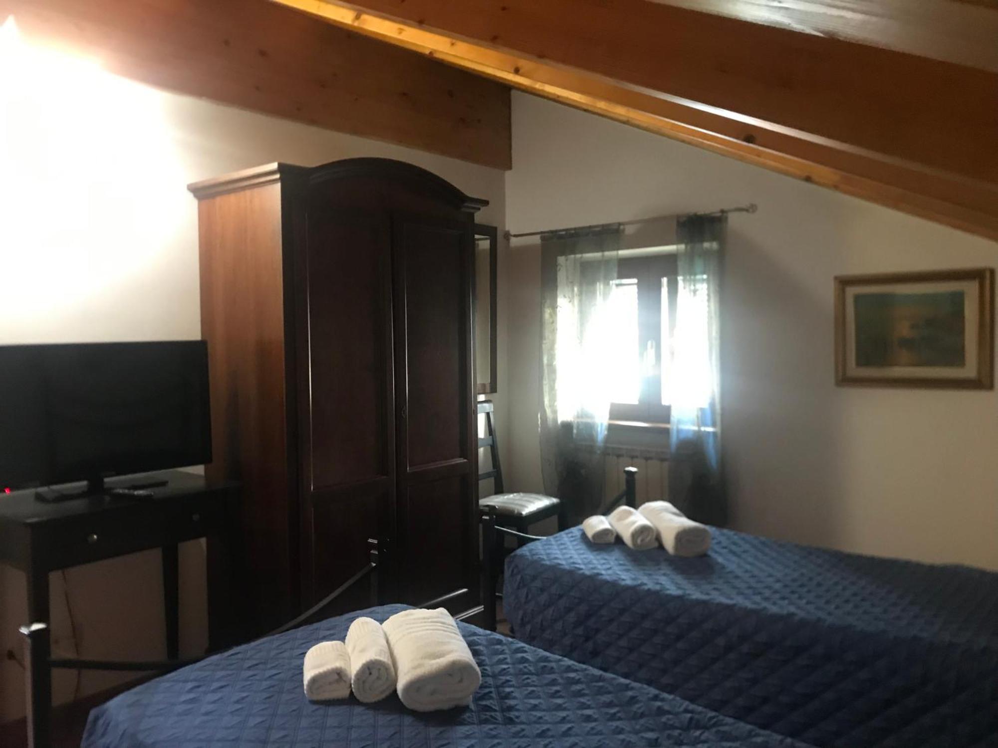 Il Vecchio Noce Hotel Brugnato Luaran gambar