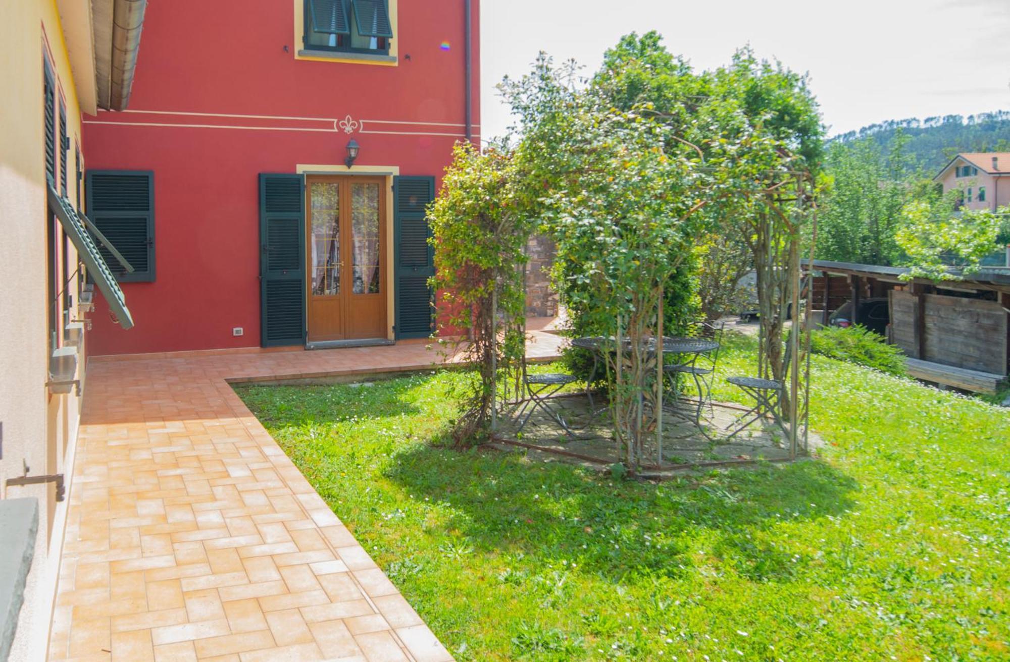 Il Vecchio Noce Hotel Brugnato Luaran gambar