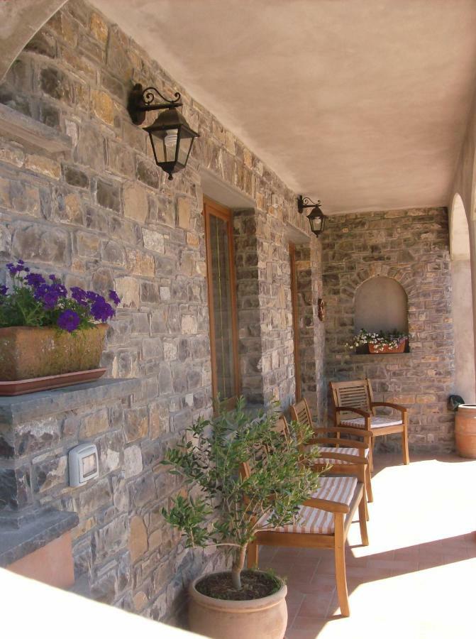 Il Vecchio Noce Hotel Brugnato Luaran gambar